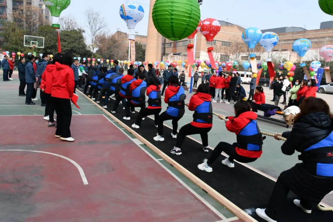 黨建領航改革發(fā)展 賦能多元提質(zhì)增效——龍鋼集團2022年黨建領航工作綜述