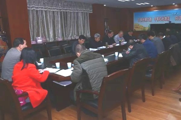 董銀師、李武強(qiáng)到紅光物流園區(qū)召開現(xiàn)場專項工作推進(jìn)會