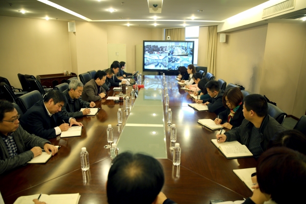 陜鋼集團(tuán)董事長楊海峰強(qiáng)調(diào):全面加強(qiáng)員工培訓(xùn) 提升集團(tuán)軟實力 陜鋼集團(tuán)董事長楊海峰強(qiáng)調(diào):全面加強(qiáng)員工培訓(xùn) 提升集團(tuán)軟實力