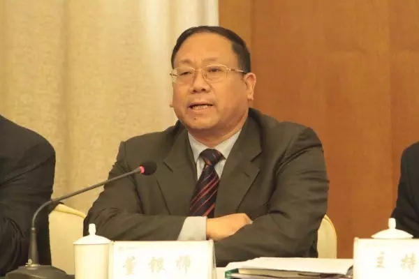 龍鋼集團召開2016年一季度經濟運行暨治虧創效分析會