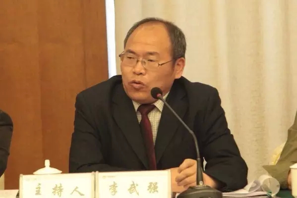 龍鋼集團召開2016年一季度經濟運行暨治虧創效分析會
