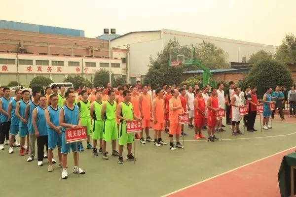 龍鋼集團公司2016年“迎國慶”第四屆“合力杯”職工籃球賽隆重開幕