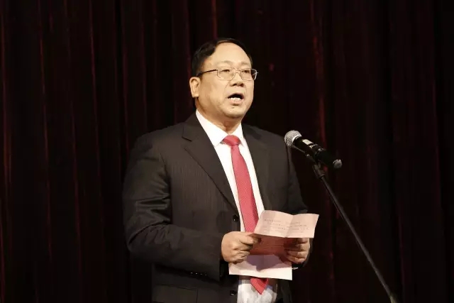 龍鋼集團舉辦“凝心聚力 共謀發展”迎新年職工聯歡會