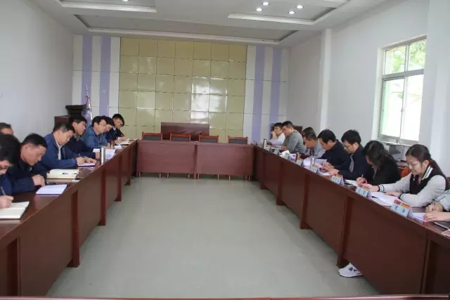 集團公司鋼鐵美麗花暨文明創建復審驗收檢查組到華冶公司檢查工作