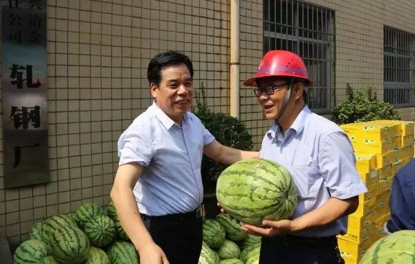 董銀師、劉光明、陳輝赴基層單位慰問送清涼