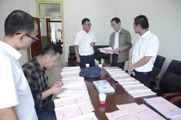 省文明委對龍鋼集團全國文明單位創建工作進行復審驗收