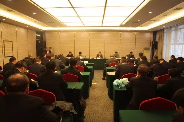 楊海峰帶隊檢查龍鋼集團公司2017年黨風廉政建設工作
