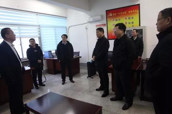 龍鋼集團公司領導深入各單位檢查人員到崗情況