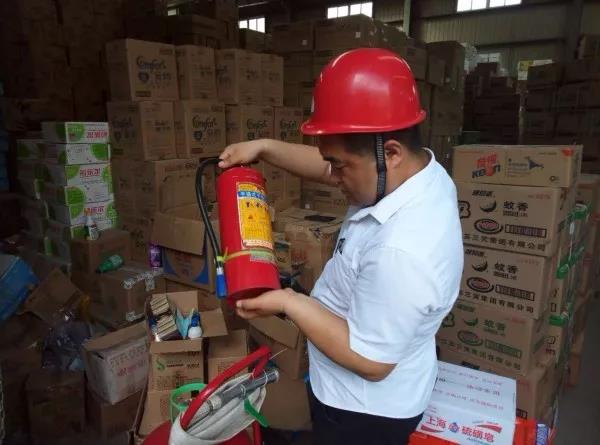龍鋼集團(tuán)檢查基層單位春檢、安全管理工作 龍鋼集團(tuán)檢查基層單位春檢、安全管理工作