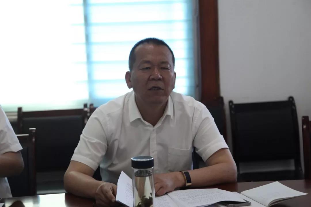 龍鋼集團黨委中心組進(jìn)行黨風(fēng)廉政專題學(xué)習(xí) 龍鋼集團黨委中心組進(jìn)行黨風(fēng)廉政專題學(xué)習(xí)