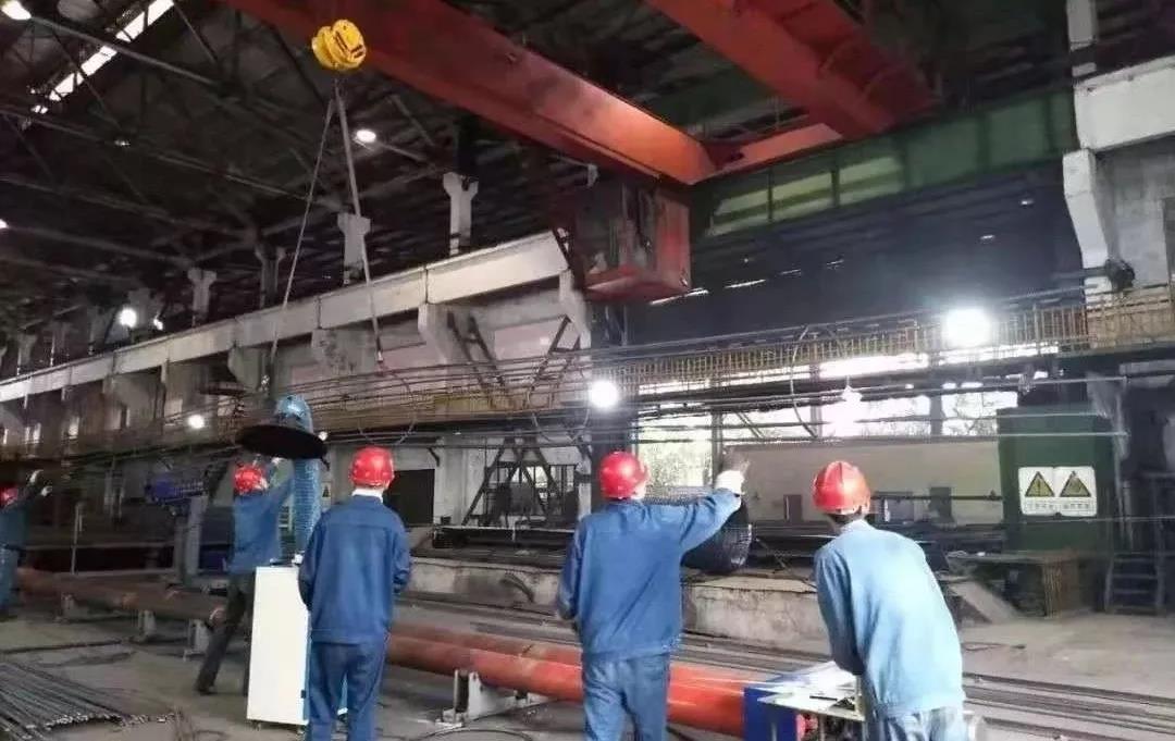 龍鋼集團鋼加公司鋼筋網籠及鋼結構件生產熱火朝天 龍鋼集團鋼加公司鋼筋網籠及鋼結構件生產熱火朝天