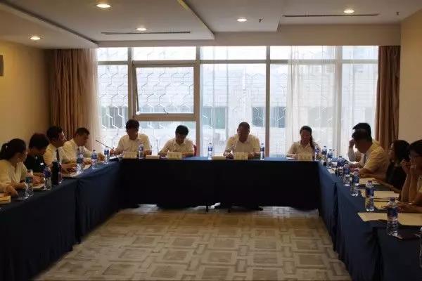 唐鑫到酒店管理公司開展“不忘初心、牢記使命”主題教育專題調研并講黨課 唐鑫到酒店管理公司開展“不忘初心、牢記使命”主題教育專題調研并講黨課