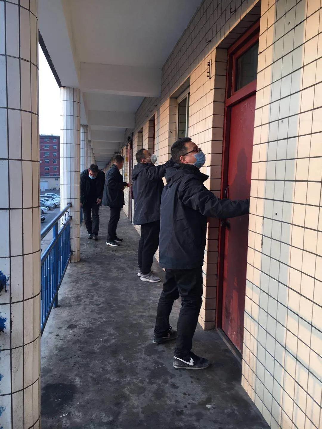 學雷鋒 戰疫情 穩生產 龍鋼集團在行動 學雷鋒 戰疫情 穩生產 龍鋼集團在行動