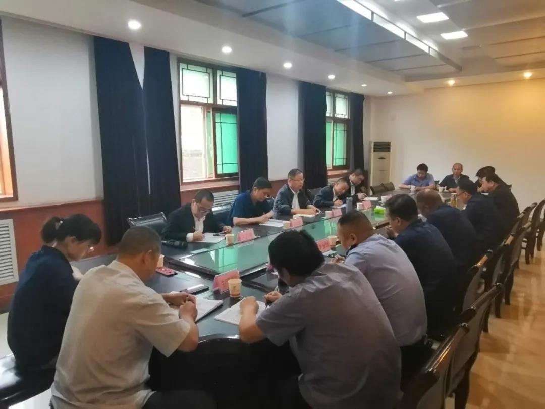 冒雨進山查汛情 關切之心系礦山——陳輝檢查指導大西溝礦業公司防汛和安全環保工作