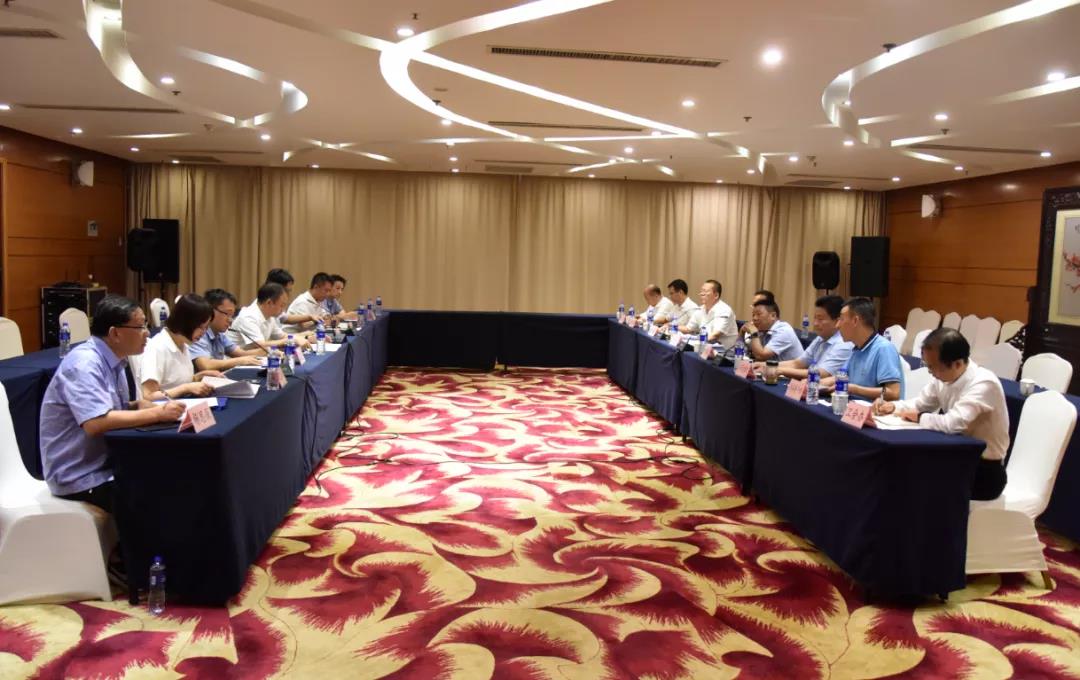 龍鋼集團三家雙管單位召開“黨建領航、班子引領，干部走在前列”領導班子“三基三對標” 工作述職會