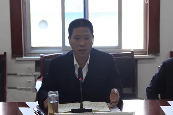 龍鋼集團召開9月份經濟運行分析暨三季度追趕超越點評會