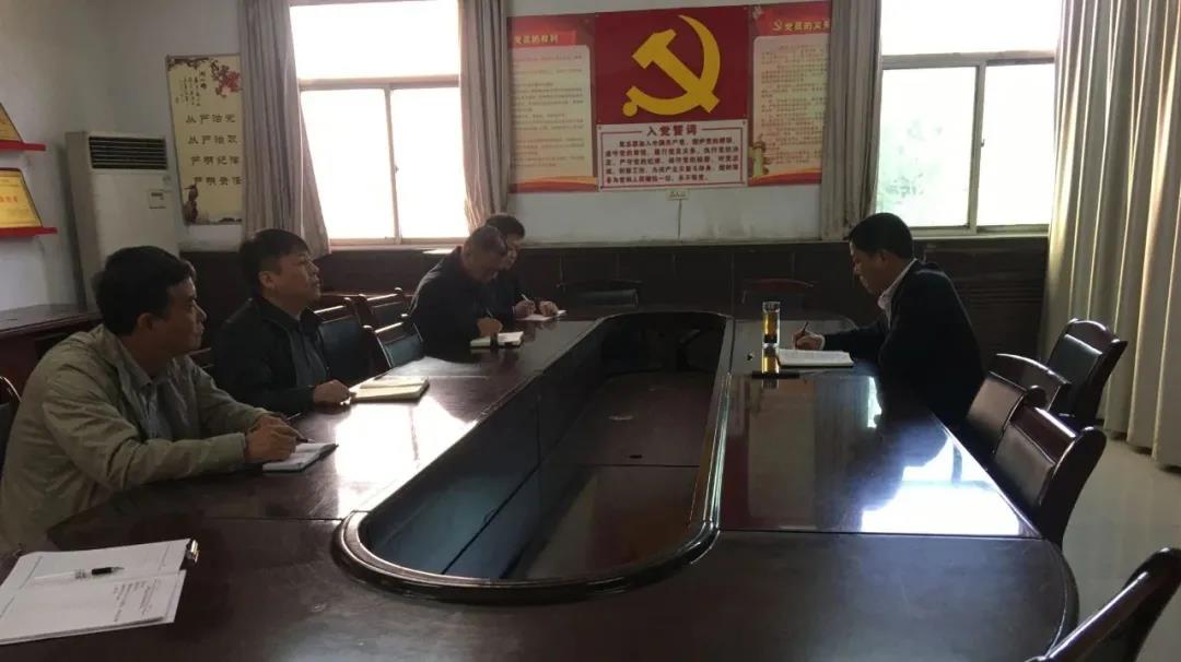 楊召朋到禹宏置業公司檢查指導工作